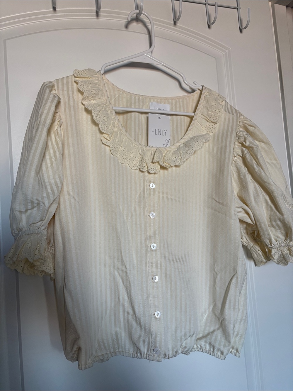 Things Between Frilly Puff Sleeve Butter Yellow Top Size Large NWT Cottagecore